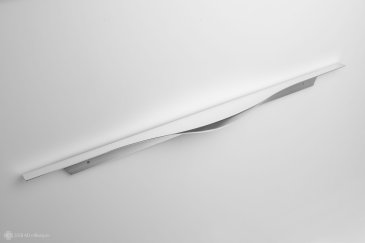 RT008 торцевая мебельная ручка для корпуса 600 мм хром полированный
