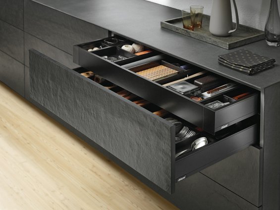 Внутренний ящик LEGRABOX pure (высота M 90,5, глубина 270 мм), терра-черный